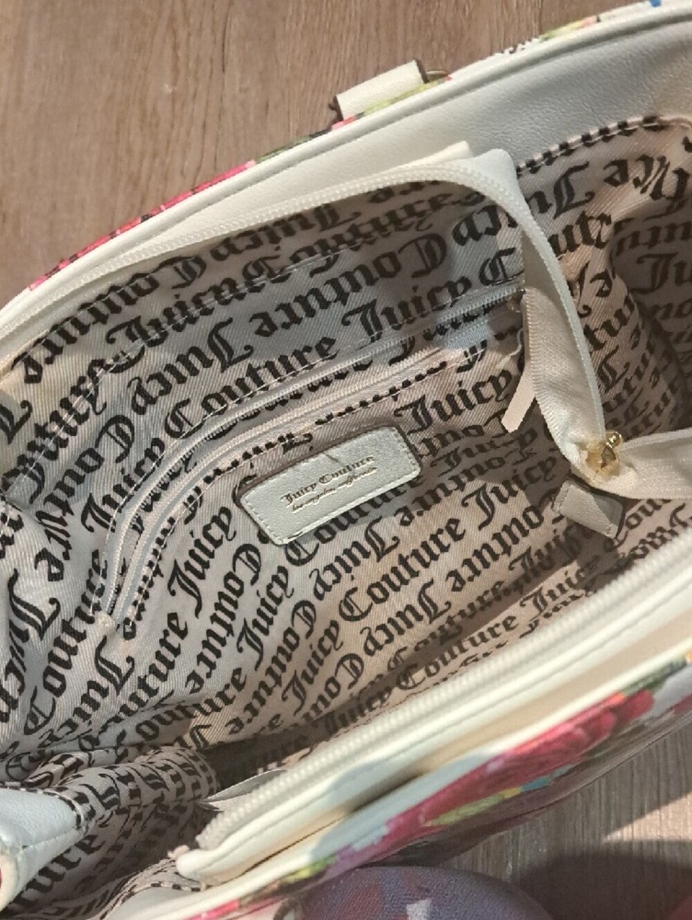 Juicy Couture Pink Floral Canvas Tote with Cream Handles - Picture 3 of 6